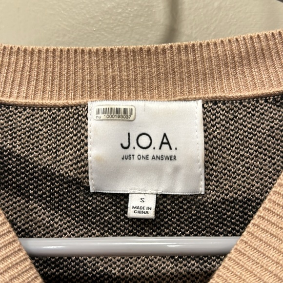 J.O.A Women's Zebra Stripe Crewneck Long Sleeve Sweater Size S in Black/Tan - Picture 3 of 6